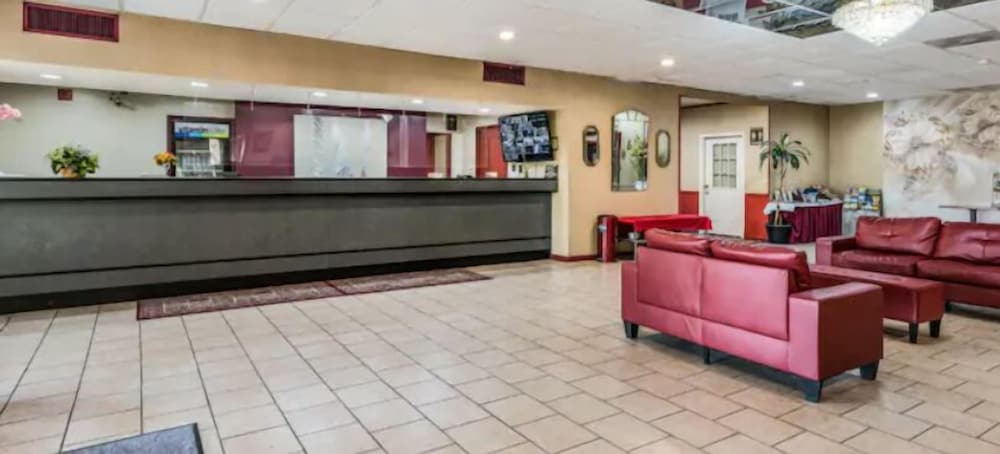 Red Carpet Inn Hazleton 2