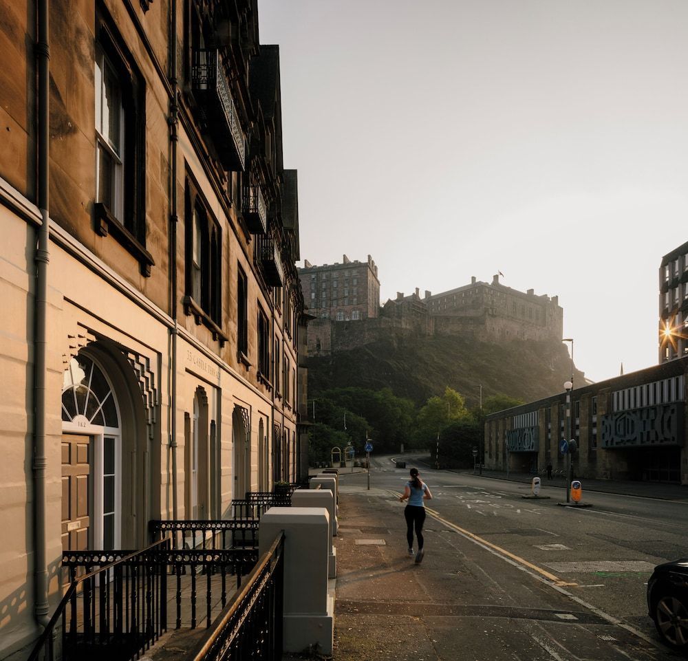 33 Castle Terrace 1