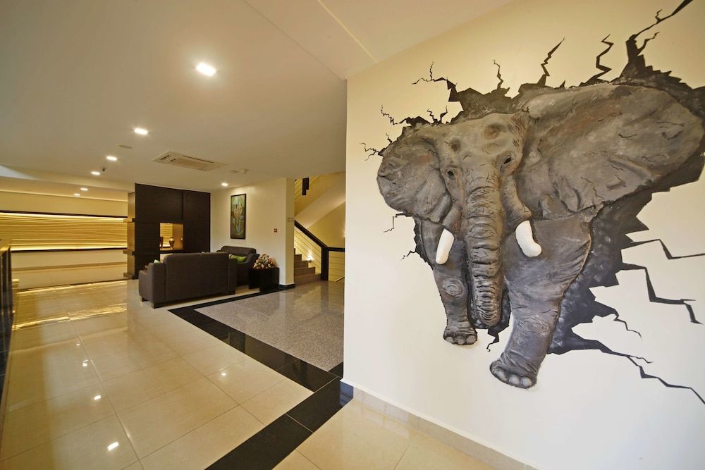Best Western Premier Garden Hotel Entebbe 1
