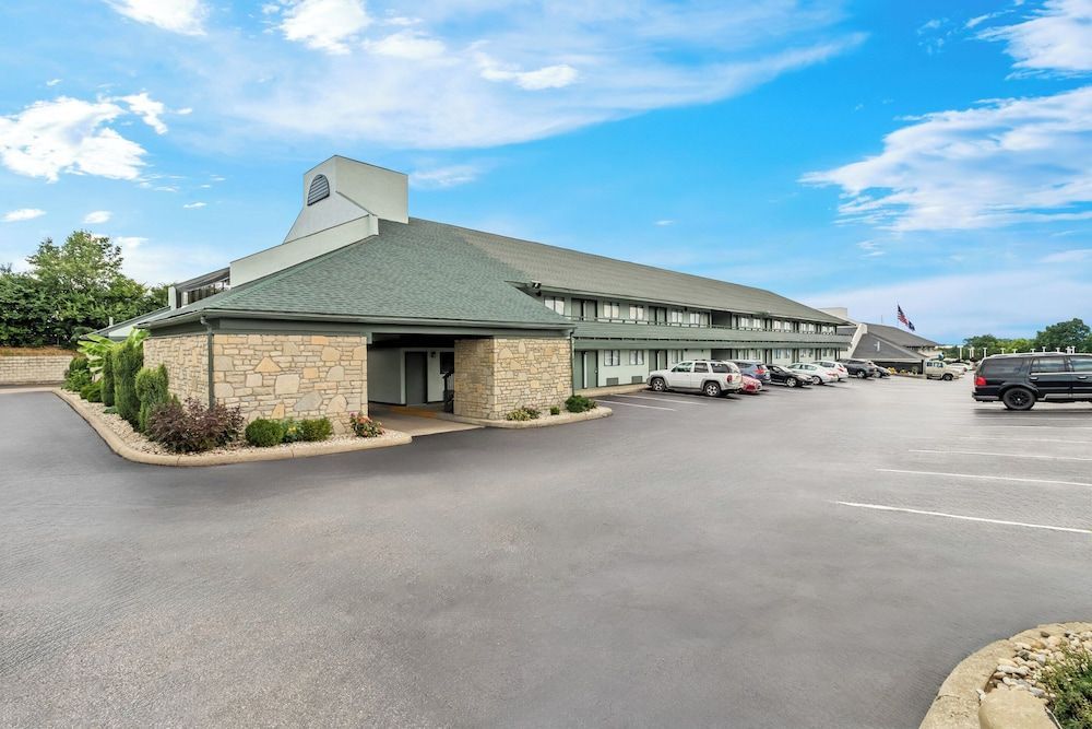 HomeTowne Studios by Red Roof Florence, KY-Cincinnati Airport 1