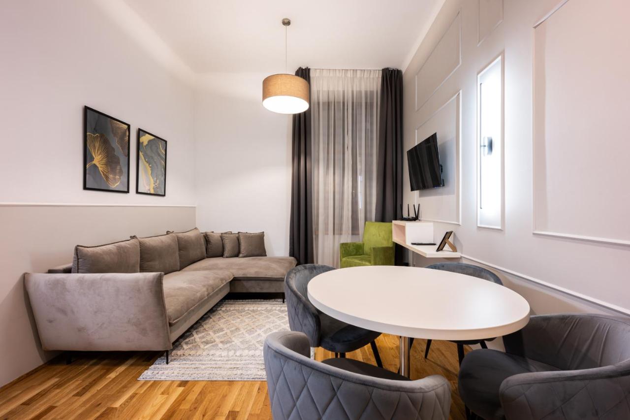 ON/SET APARTHOTEL 2