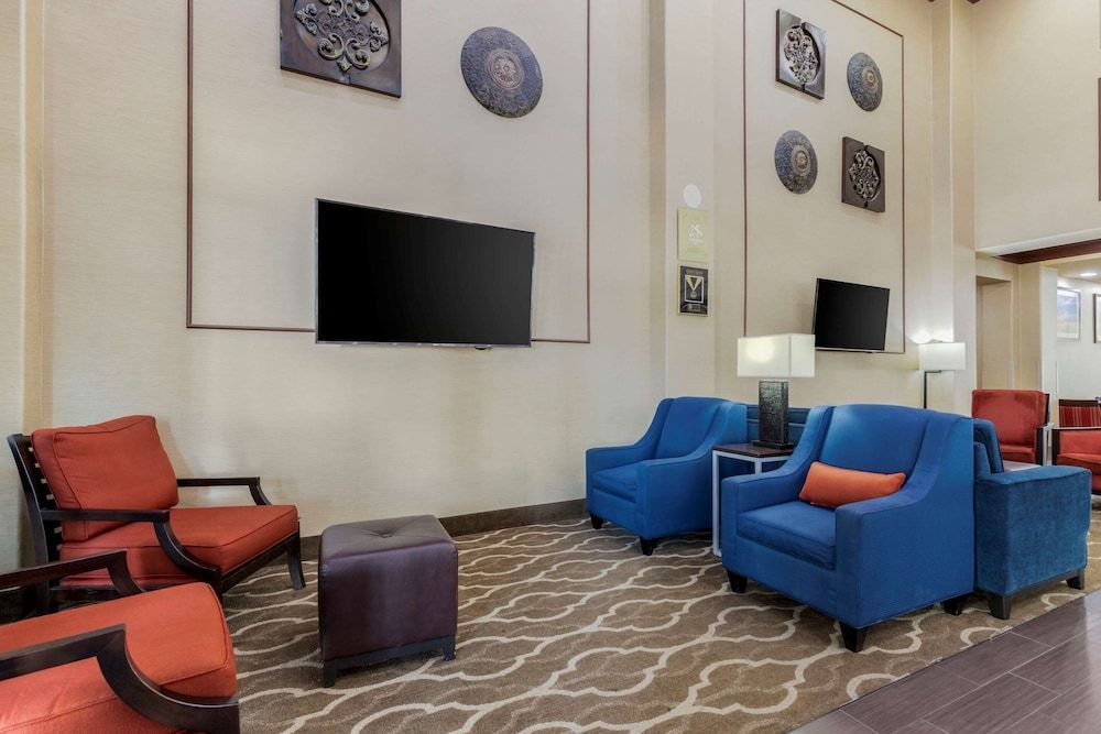Comfort Suites Pflugerville - Austin North 1