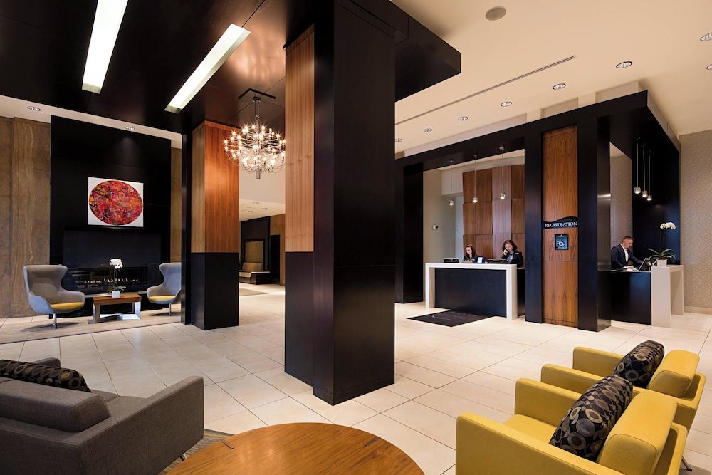 Delta Hotels by Marriott Edmonton South Conference Centre 2