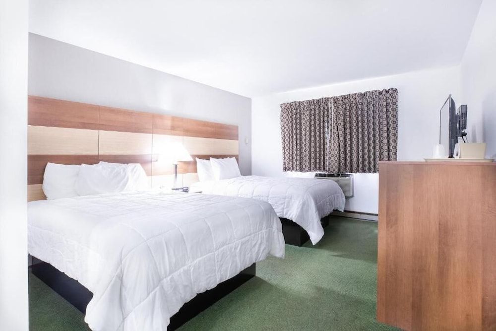 Northwoods Inn & Suites Minocqua 2