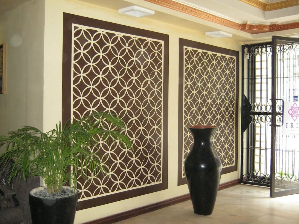 Iris Hotel 2