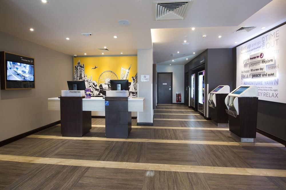 Premier Inn Southampton - Cumberland Place 2