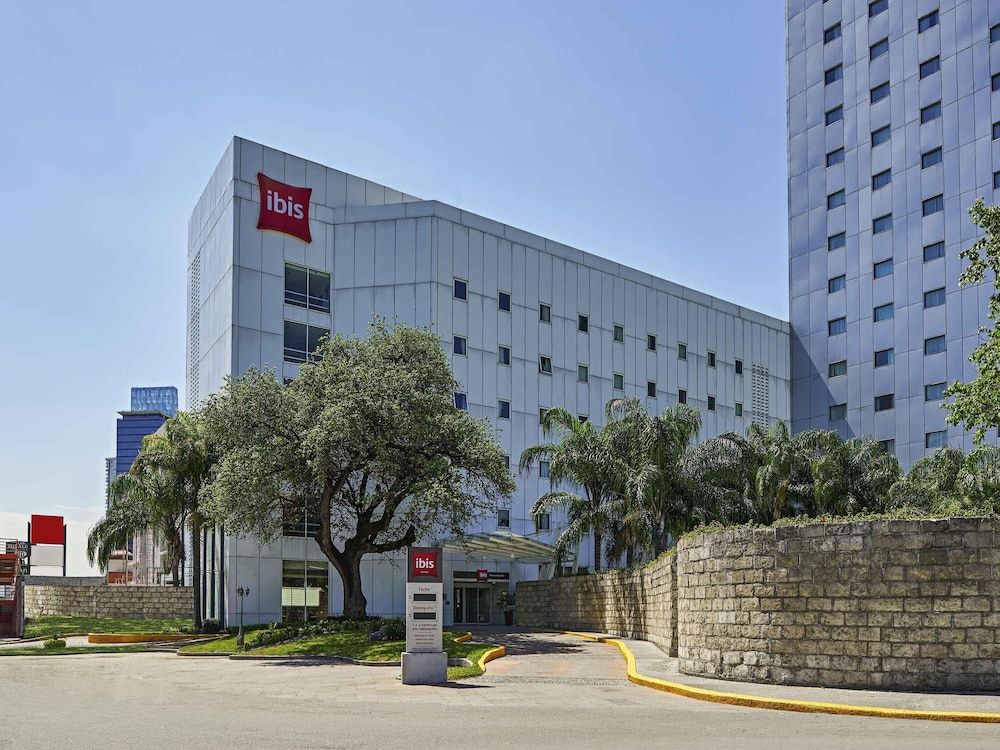 Ibis Monterrey Valle 1
