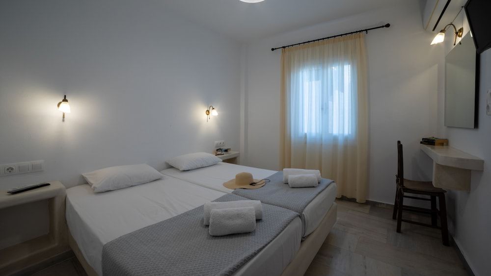 Aphrodite Hotel & Apartments 2
