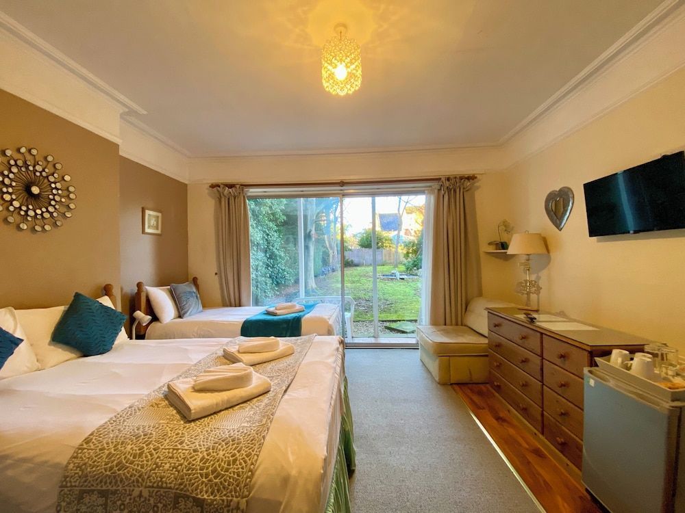 Pickwicks Guest House 2
