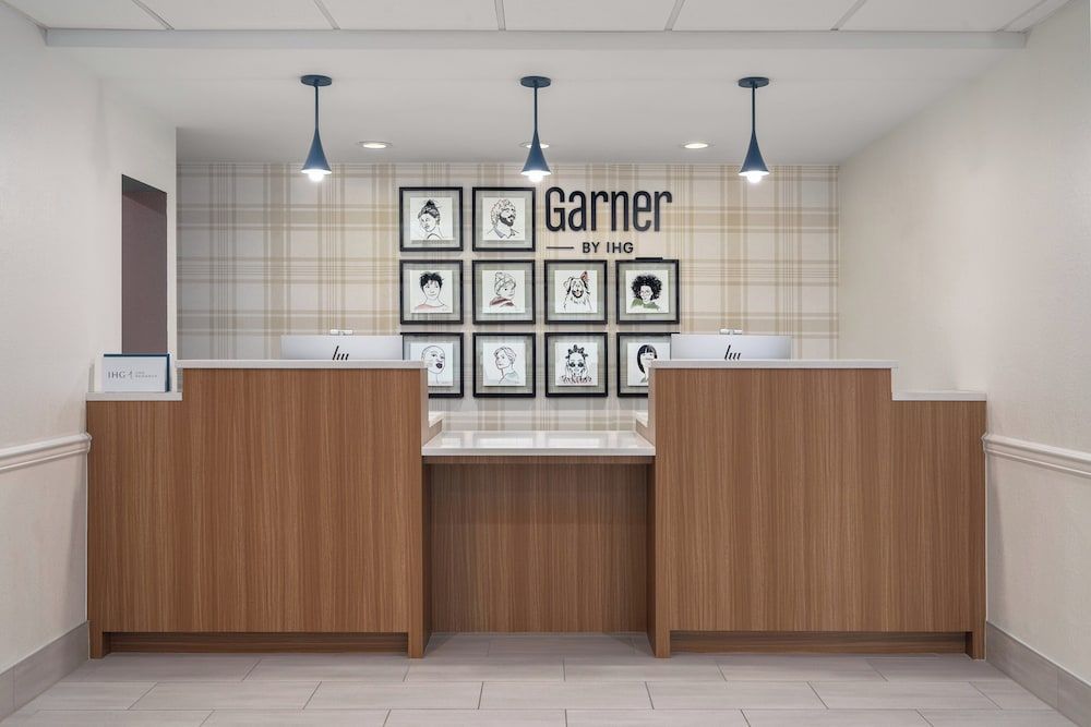 Garner Hotel Jamaica JFK Airtrain NYC by IHG 1