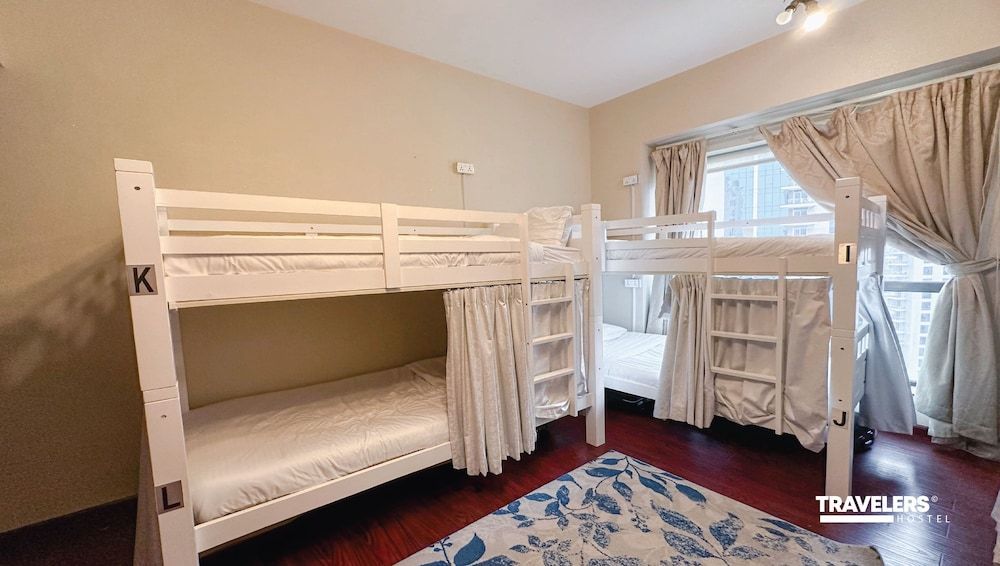 Travelers Dubai Marina Hostel 2