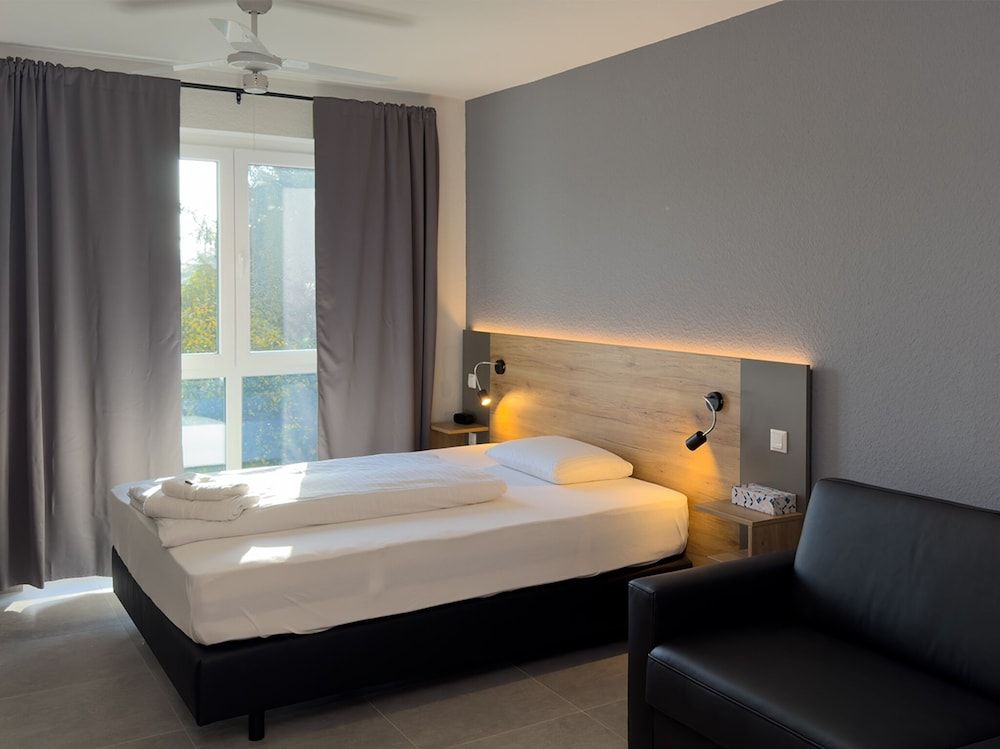 Hotel Good Night 2