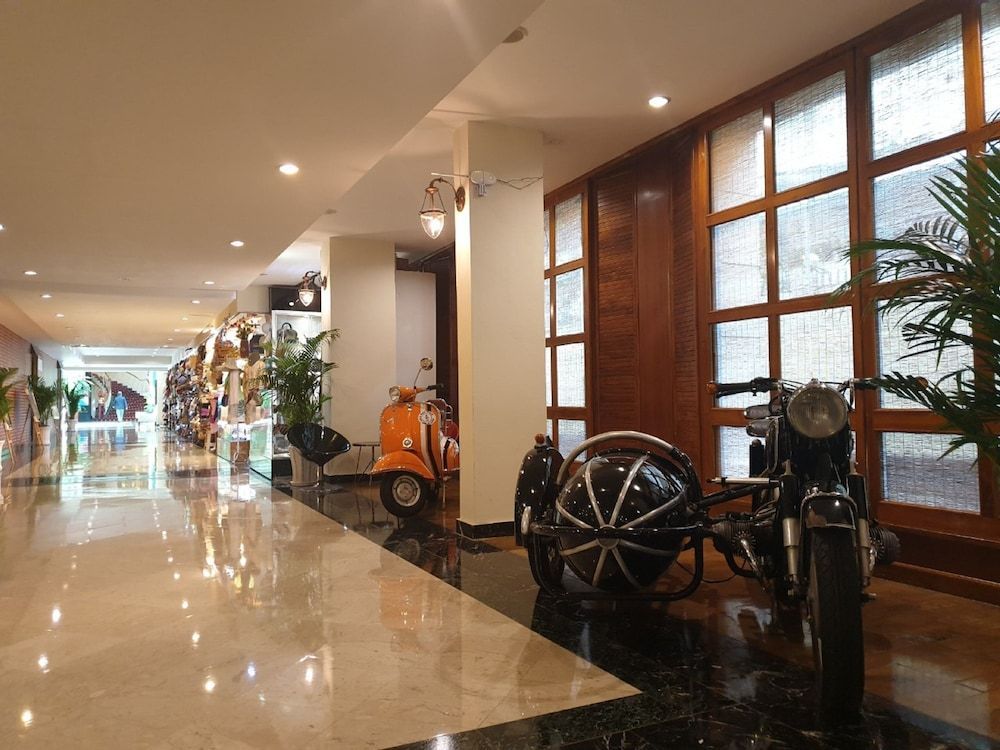 Ramana Saigon Hotel 1