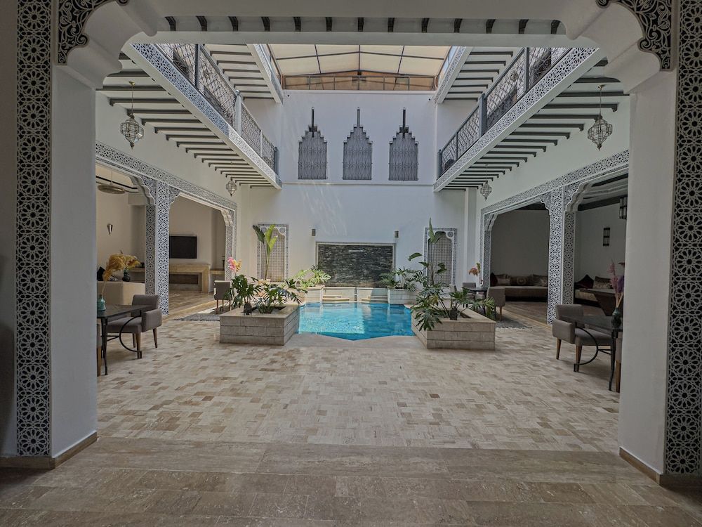 Riad Tonaroz Gold 2