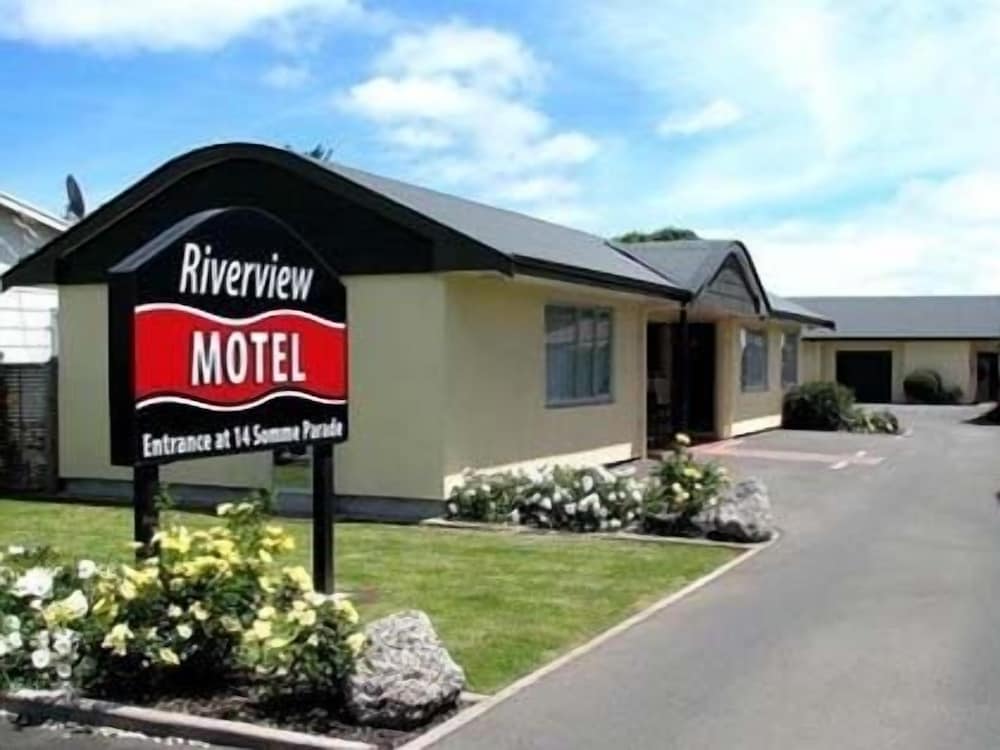 Riverview Motel 1