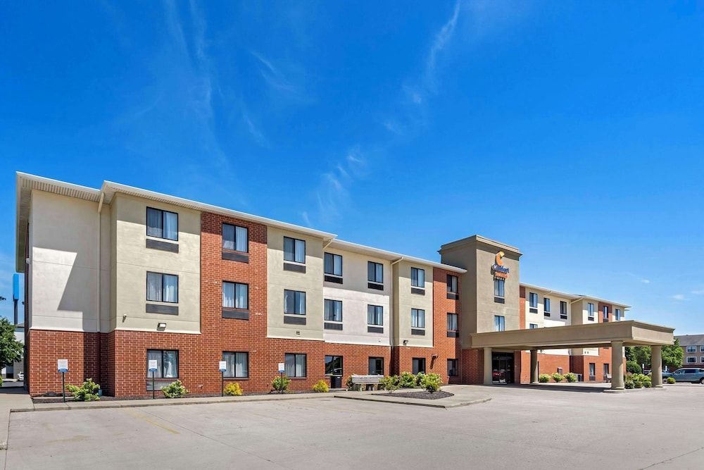 Comfort Suites Merrillville near US 30 1