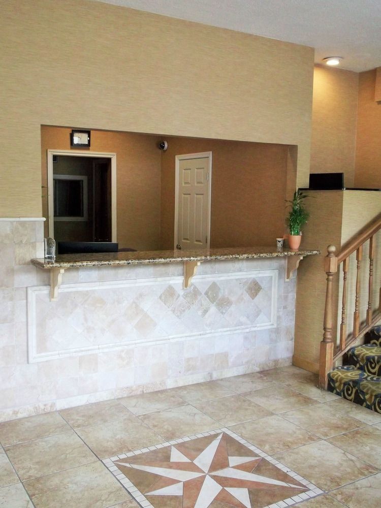 Downtown Value Inn 2