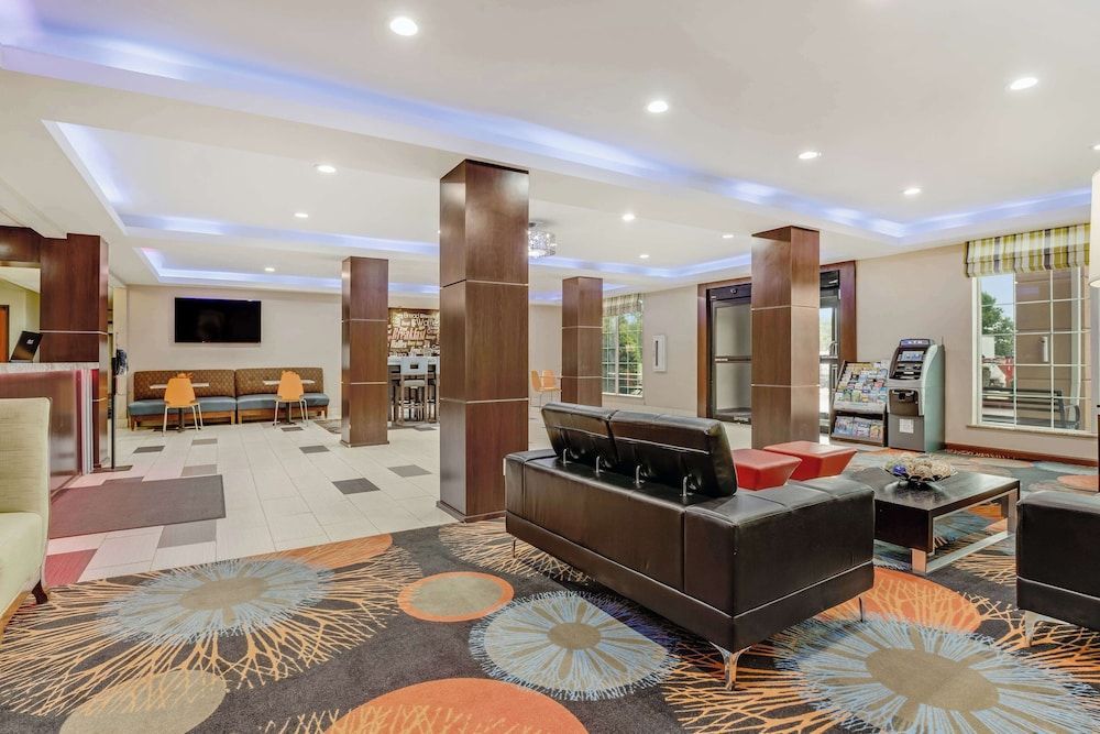 SureStay Plus Hotel by Best Western Owasso Tulsa North 2
