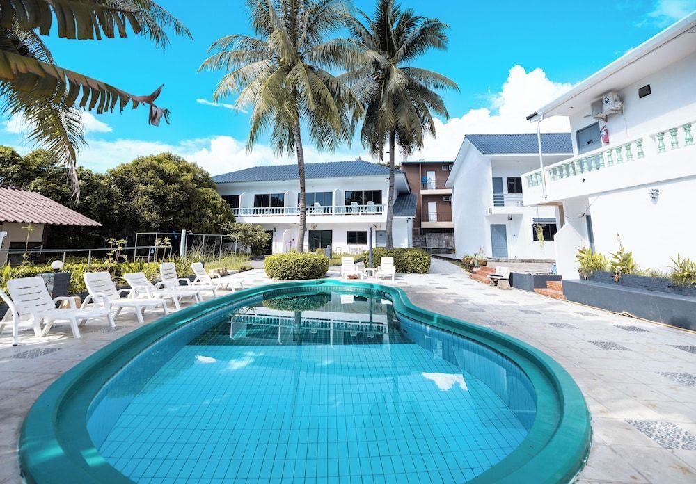 The Coconut Resort Hotel 1