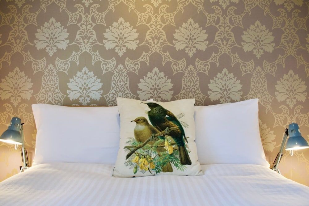 Sophisticated Edinburgh Apartment in City Centre 2