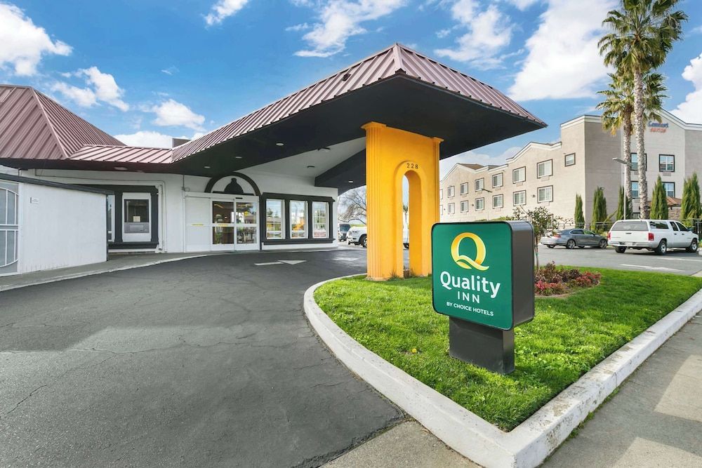 Quality Inn & Suites Sacramento Downtown Area 1