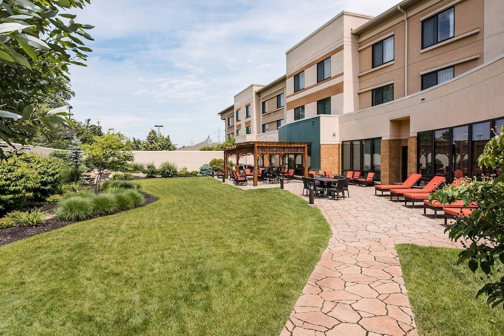 Courtyard by Marriott Lafayette 1