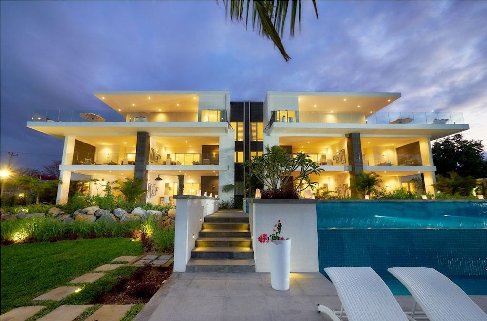 Myra Seafront Suites with Lov 1