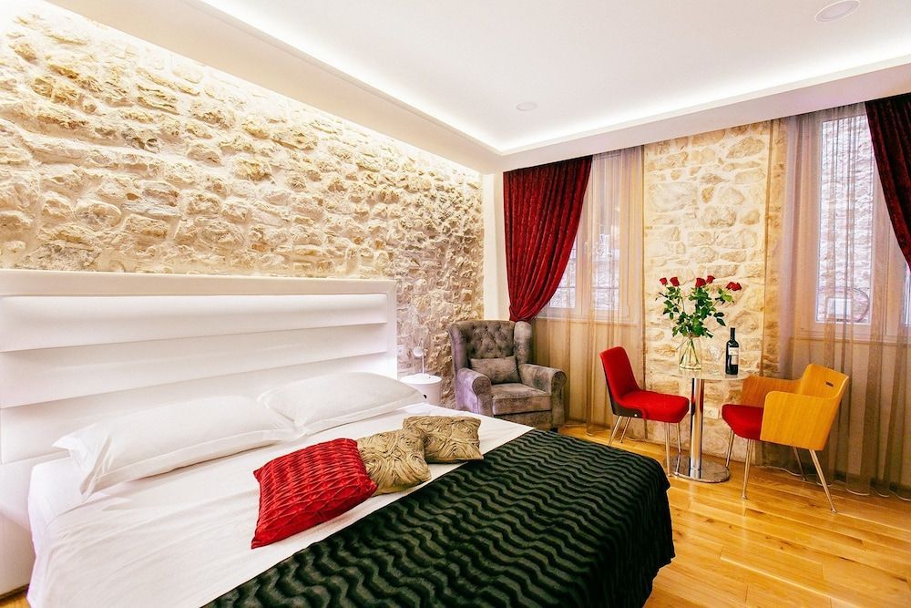 Get Split Luxury Apartment 2