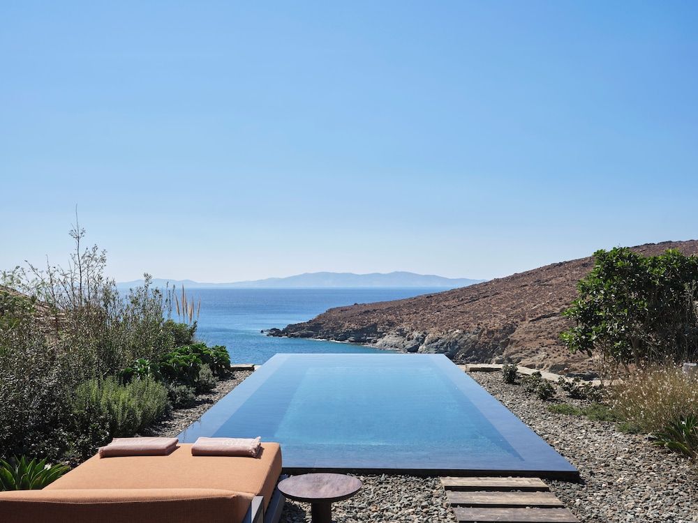 Odera, Tinos, Autograph Collection 1