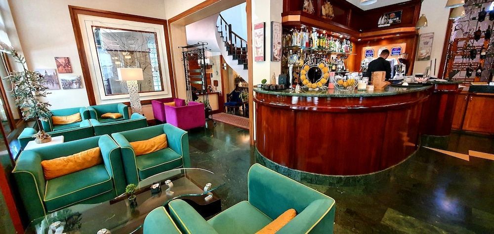 Nov Hotel 1