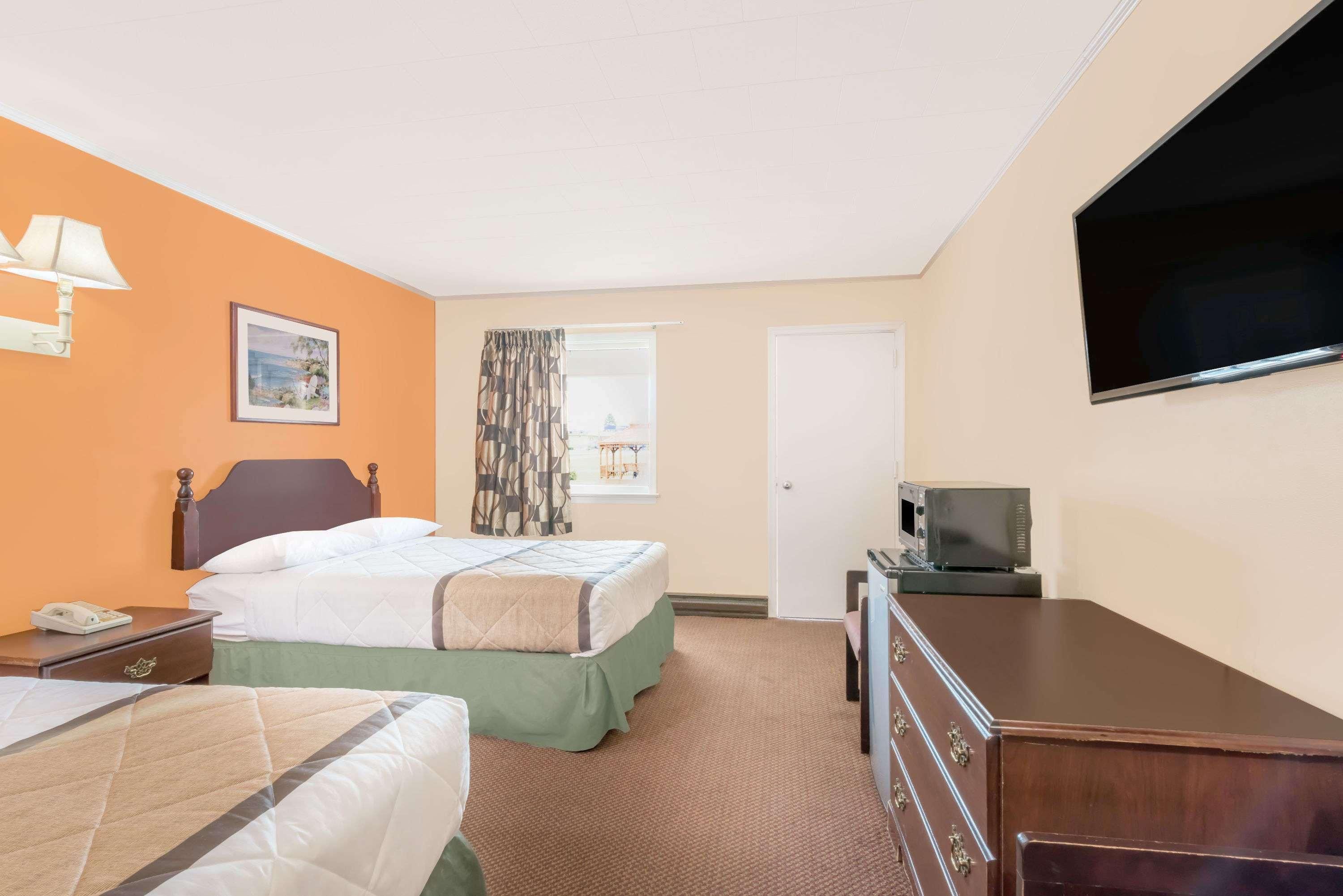 Budget Inn Mifflintown 2