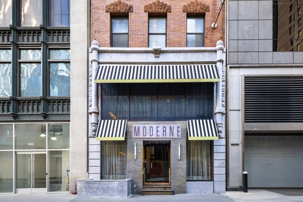 Moderne Hotel 1