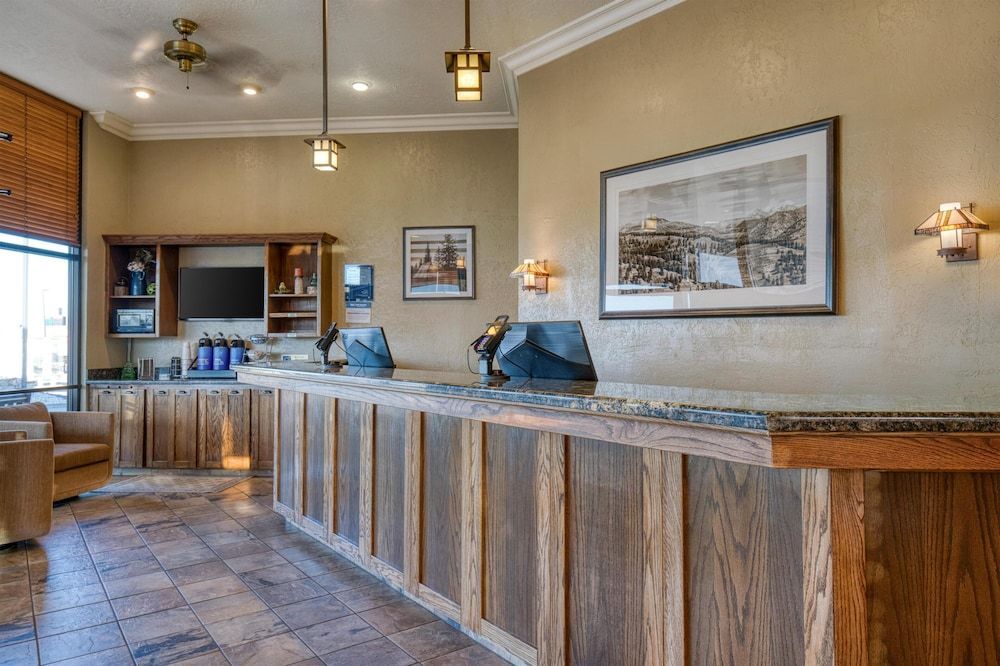 Best Western Foothills Inn 2