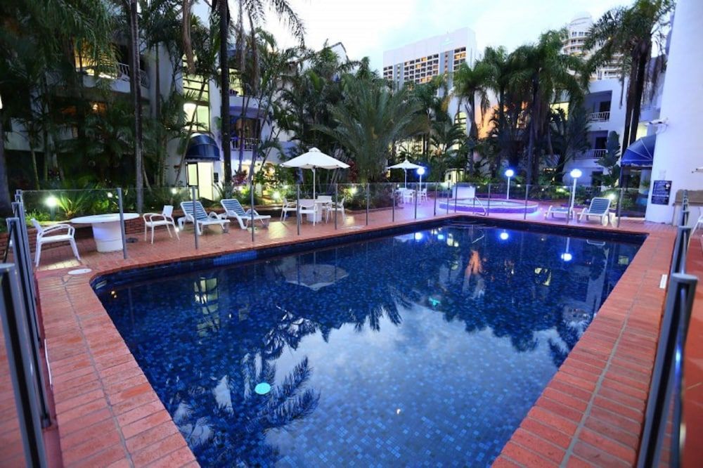 St Tropez Resort 1
