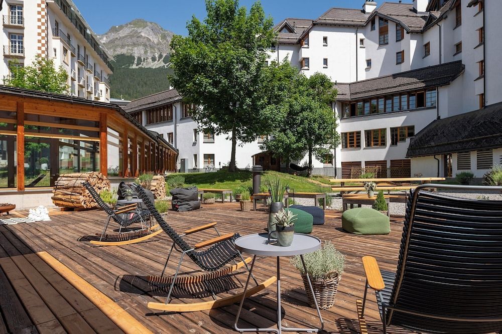 Hotel Schweizerhof Lenzerheide 1