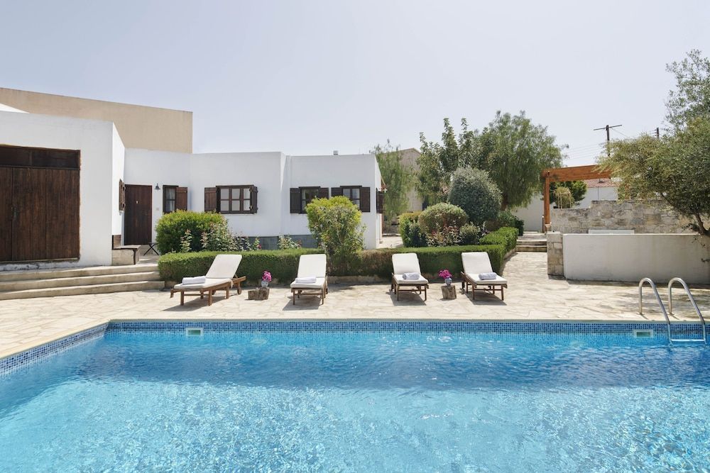 Meleni Cottage Houses 1