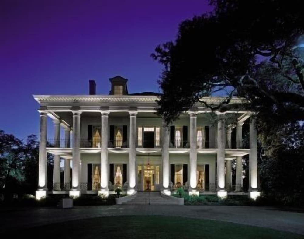 Dunleith Historic Inn 1