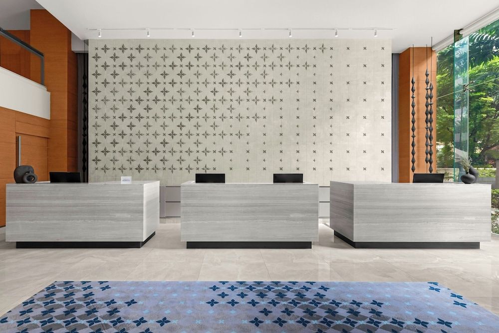 Courtyard by Marriott Bangkok 2