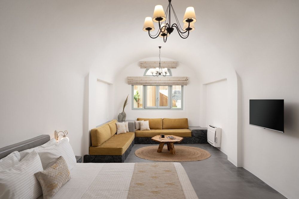 Occhio Luxury Villas Santorini with private pool 2