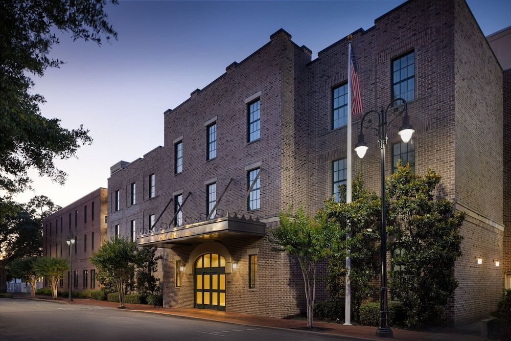 Residence Inn Savannah Downtown Historic District 1