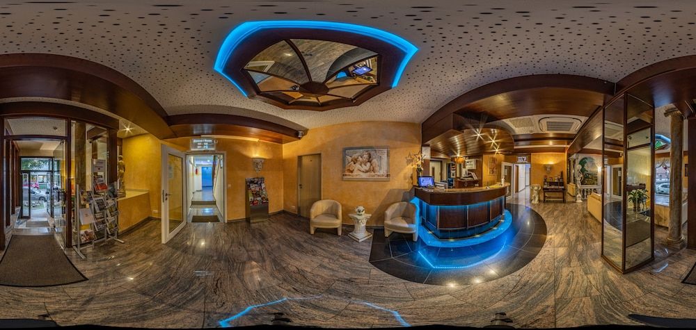 Aparthotel Astro - Nichtraucherhotel 1