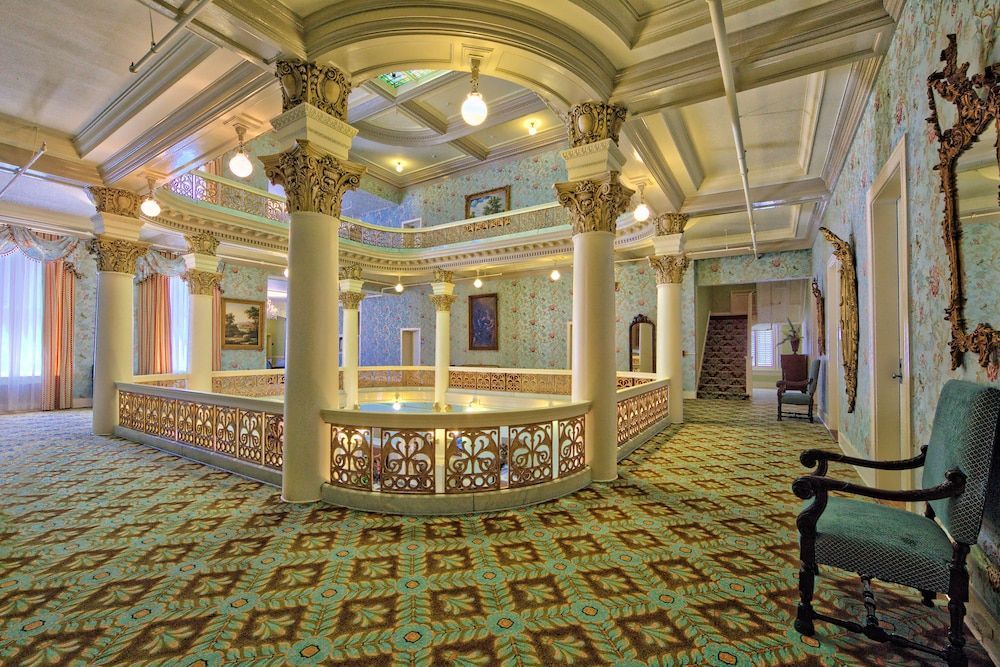 Menger Hotel 2