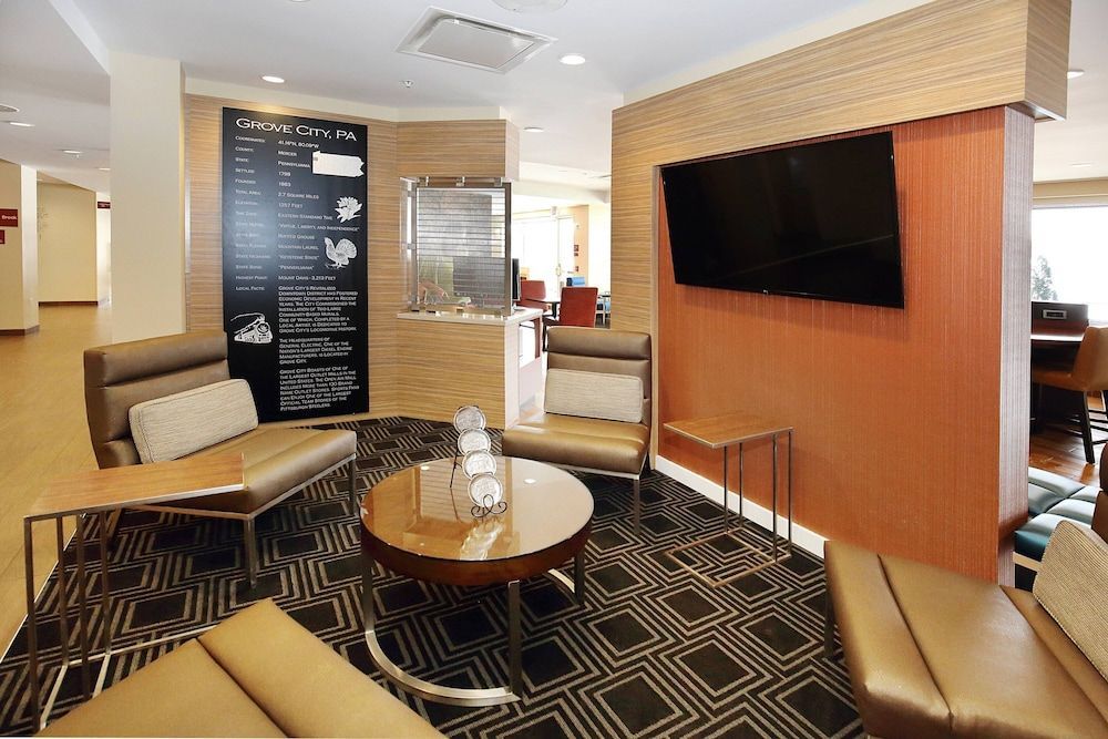 TownePlace Suites by Marriott Grove City Mercer/Outlets 2