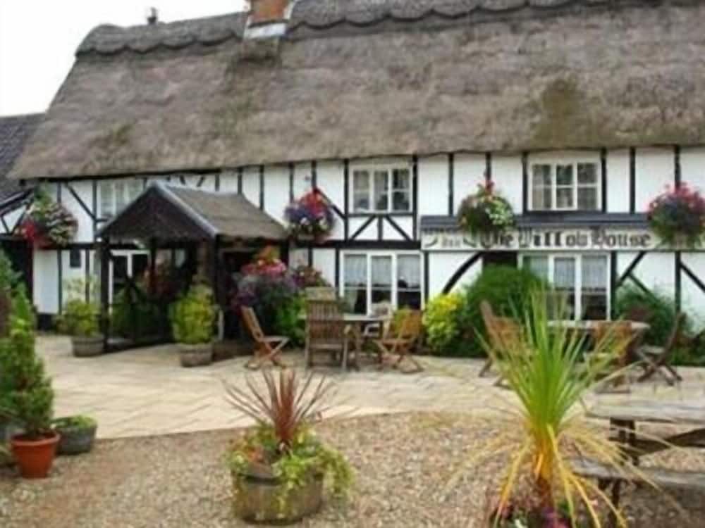 The Willow House 1