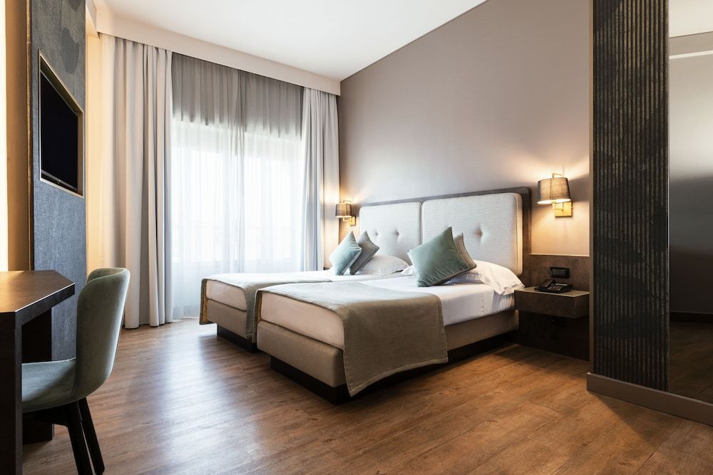 Mokinba Hotels King 1