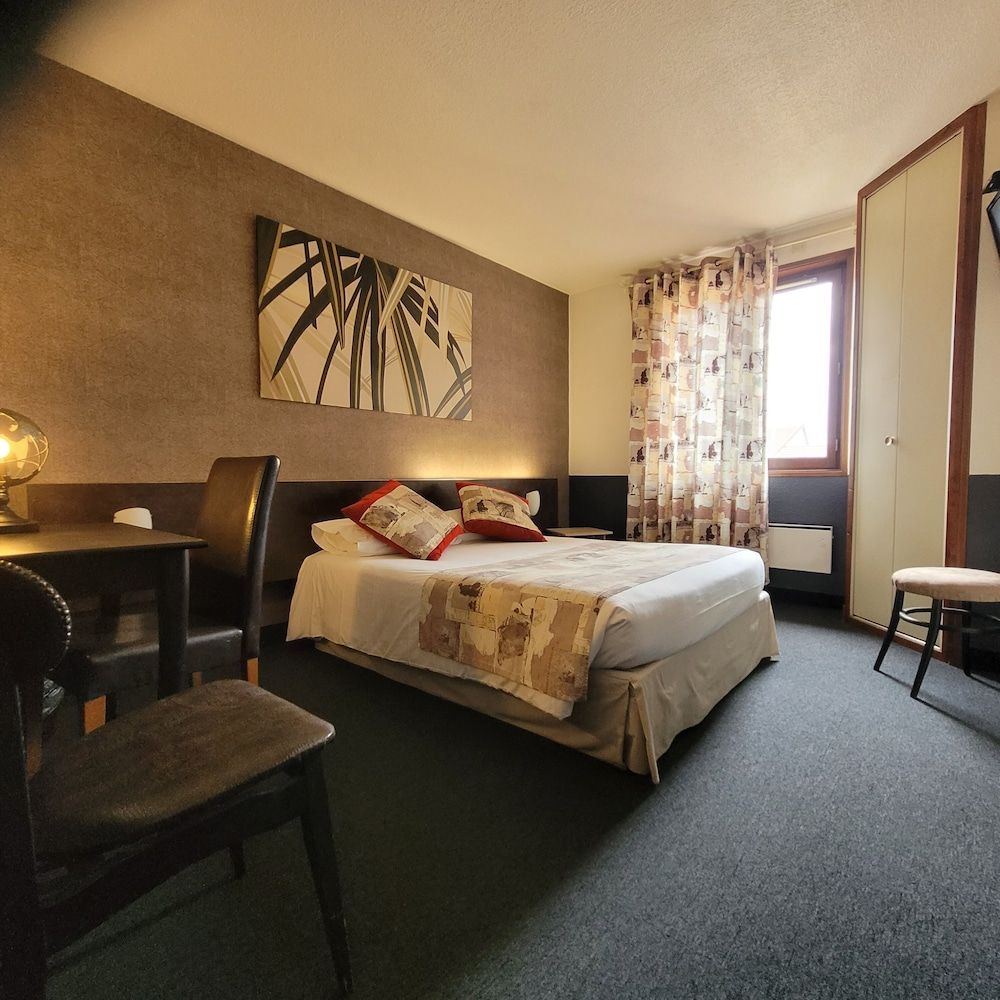 Logis Hôtel Le Merle Blanc 2