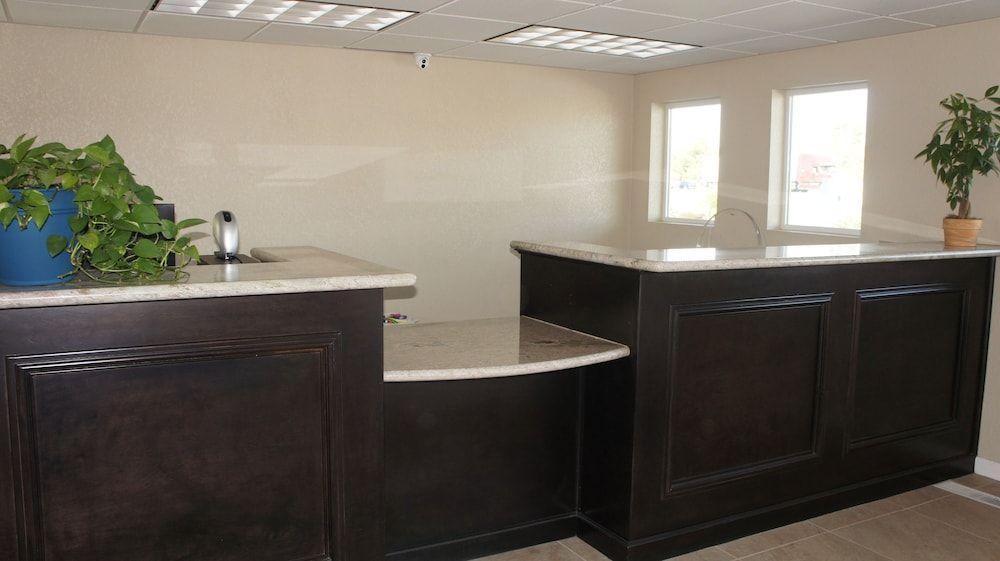Apple Valley Hotel & Lodge 2
