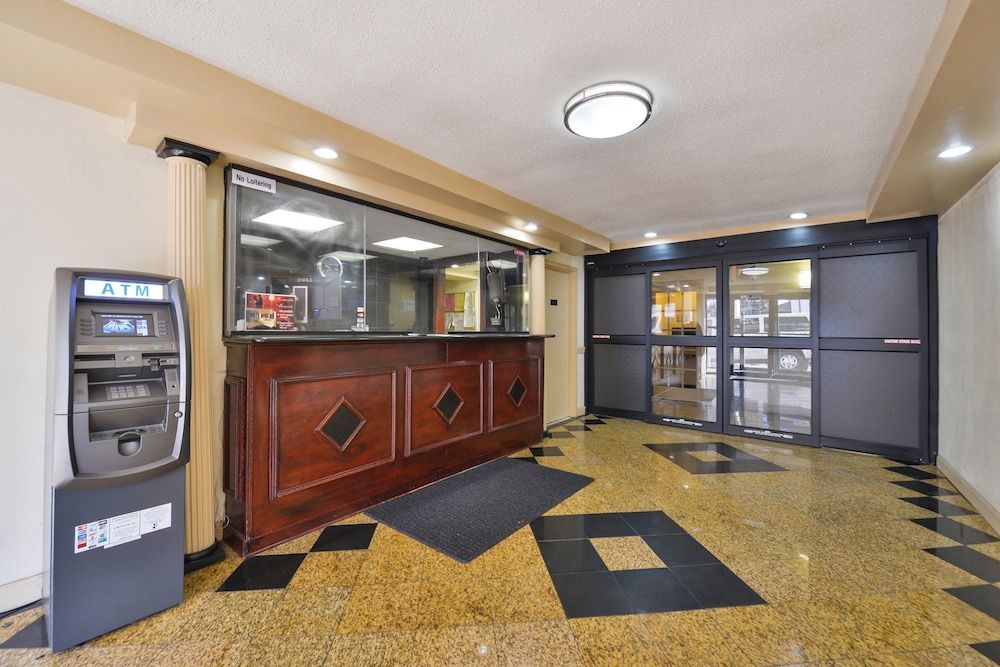 Red Carpet Inn Newark - Irvington NJ 2