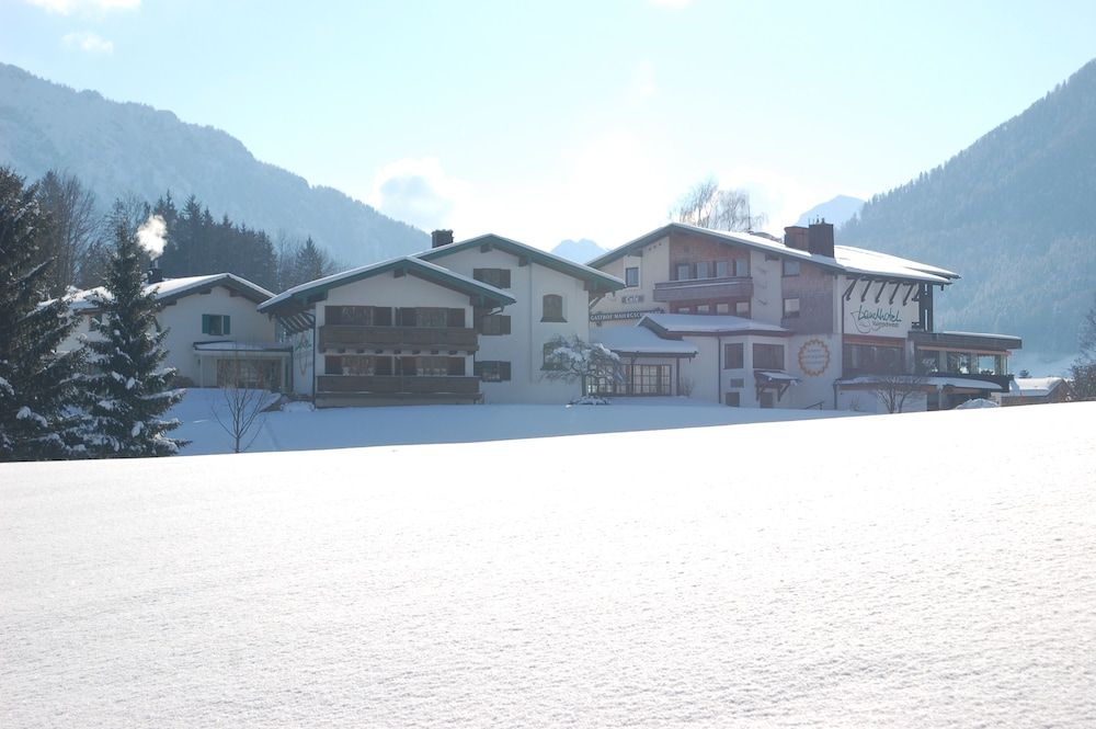 Landhotel Maiergschwendt inkl Chiemgaukarte 1