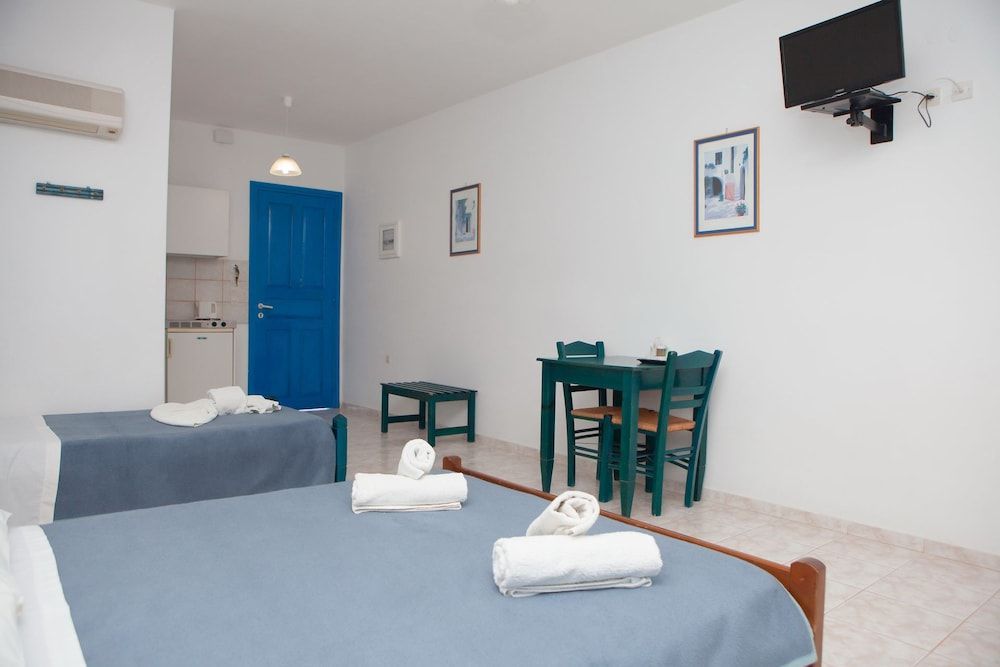 Vardes Hotel Studios 2